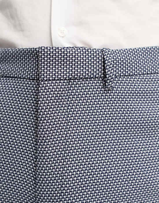 https://images.asos-media.com/products/asos-design-wedding-super-skinny-suit-pants-in-birdseye-texture-in-navy/202908189-2?$n_550w$&wid=550&fit=constrain