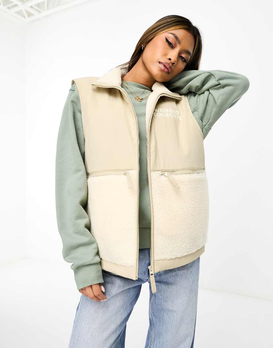 Hollister cosy lined hooded coach jacket in green