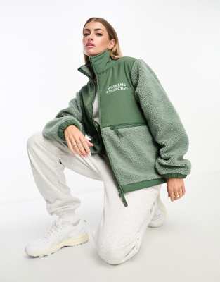ASOS DESIGN - Weekend Collective - Felpa in pile borg e nylon verde salvia con zip