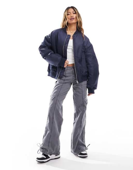ASOS DESIGN - Weekend Collective - Oversized bomberjack met logo op de achterkant in donkerblauw, 3 van 4