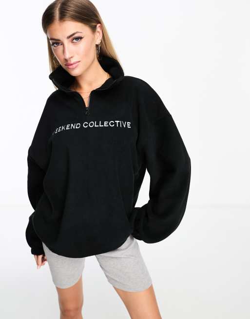 ASOS DESIGN Weekend Collective Polaire oversize imitation peau de mouton col zipp avec logo Noir