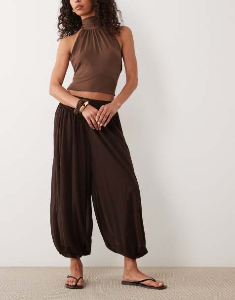 ASOS DESIGN – Weiche Cropped-Ballonhose in Schokobraun mit breitem Bund - view 1