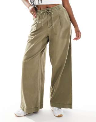 ASOS DESIGN - Weiche Hose in gewaschenem Khaki mit weitem Bein-Schwarz