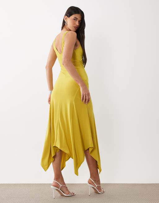 ASOS DESIGN – Weiches anschmiegsames Midikleid in Chartreuse mit V-Ausschnitt und Zipfelsaum, 4 von 4