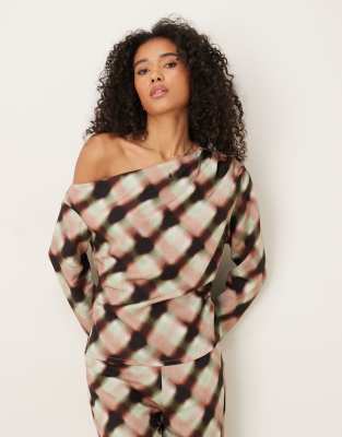 ASOS DESIGN - Weiches, asymmetrisches und verschwommen kariertes Oberteil mit Raffung, Kombiteil-Bunt