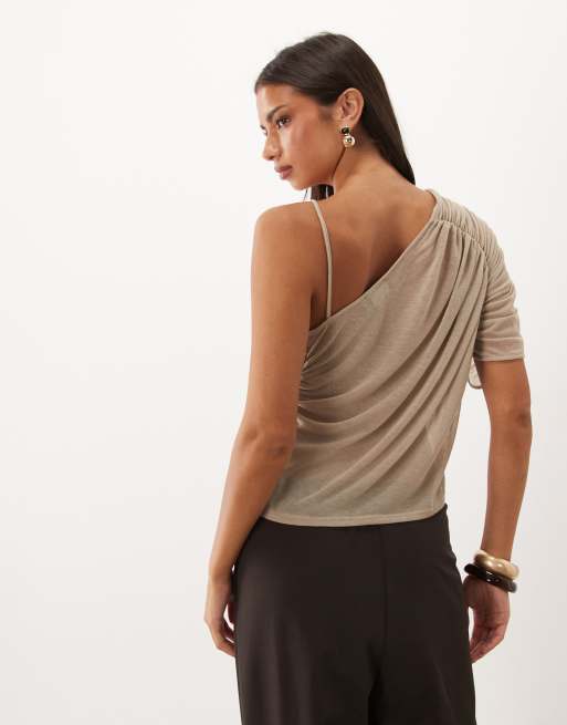 ASOS DESIGN weiches, halbtransparentes One-Shoulder-Oberteil mit Raffung in verwaschenem Khaki, 4 von 4