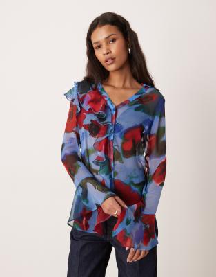 ASOS DESIGN - Weiches Hemd in Blau geblümt mit Knopfleiste vorne und Rüschen-Bunt