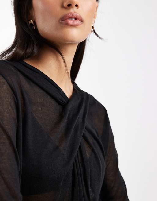ASOS DESIGN – Weiches, leicht transparentes Langarmshirt in Schwarz mit drapiertem Ausschnitt, 2 von 4