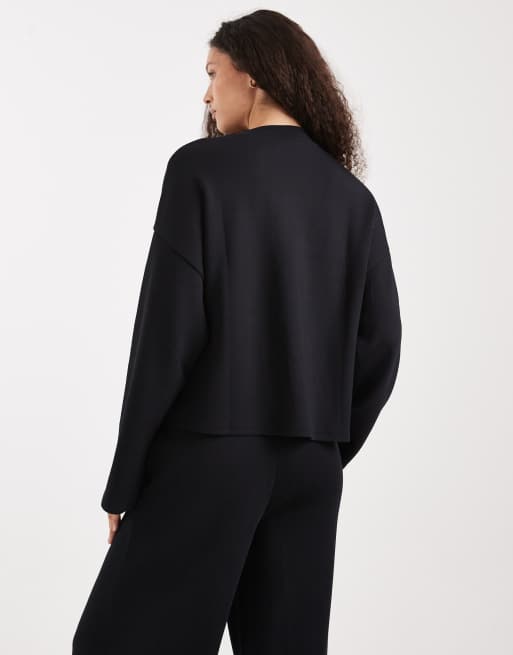 ASOS DESIGN – Weiches Sweatshirt aus Cupro in Schwarz mit Knoten-Detail vorne, 4 von 4