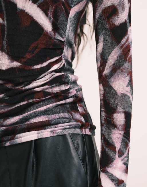 ASOS DESIGN – Weiches transparentes Strickoberteil in verschiedenen Farben mit seitlicher Raffung, 2 von 4