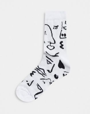 ASOS DESIGN – Weiße Socken mit abstrakten Gesichtsmotiven