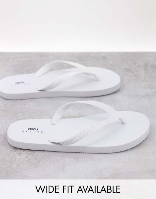 ASOS DESIGN – Weiße Zehenstegsandalen