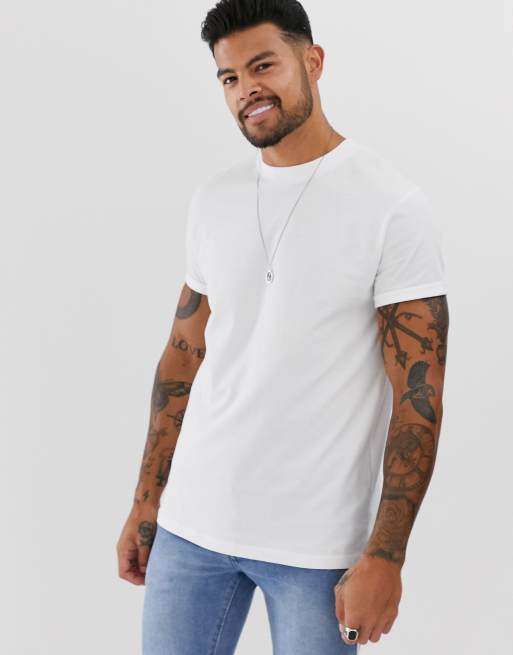 ASOS DESIGN – Weißes T-Shirt mit Rundhalsausschnitt und gerollten Ärmeln