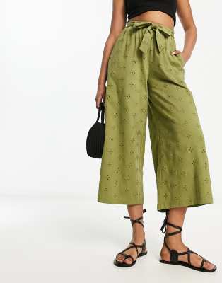 ASOS DESIGN - Weit geschnittene Hose in Khaki mit Lochstickerei und Bindegürtel-Grün