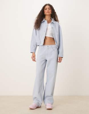 ASOS DESIGN – Weite Boyfriend-Jeans in Pastellblau - view 1