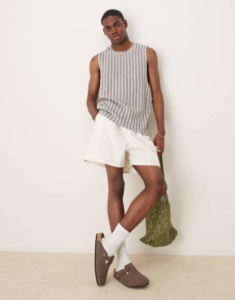ASOS DESIGN – Weite, kürzer geschnittene Shorts in Weiß mit Tunnelzug und Bundfalten - view 1