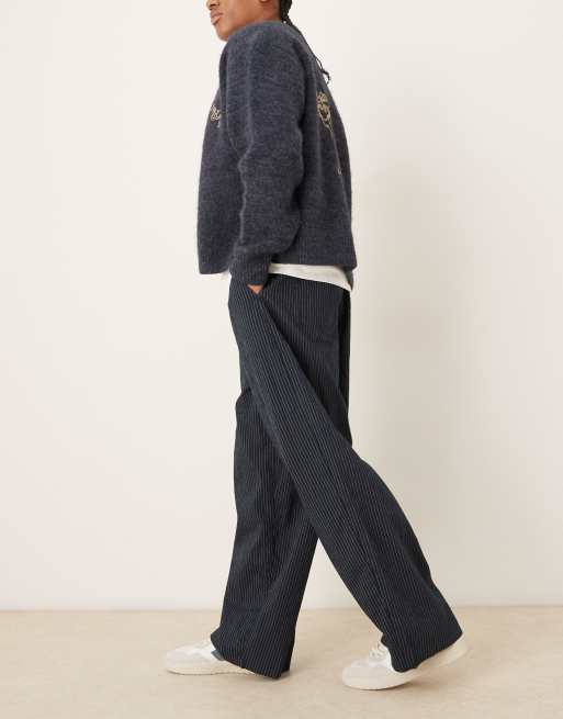 ASOS DESIGN – Weite Oversize-Schlupfhose mit Nadelstreifen, 3 von 5