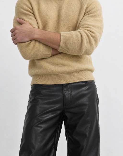 ASOS DESIGN weite Schlaghose in schwarzer Lederoptik, 10 von 10