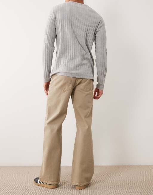 ASOS DESIGN – Weite Schlagjeans in brauner Waschung, 3 von 5