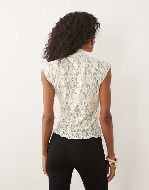 ASOS DESIGN Weste mit Spitzen-Rouleaux-Schlaufen-Detail in Gelb, 4 von 4