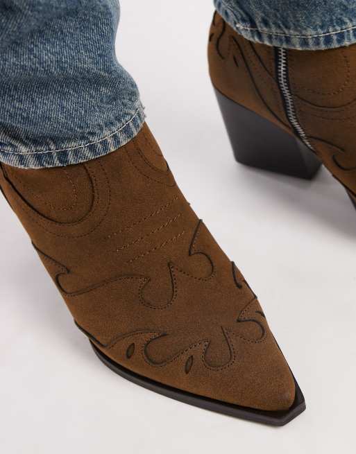 ASOS DESIGN western chelsea boots in beige with cuban heel