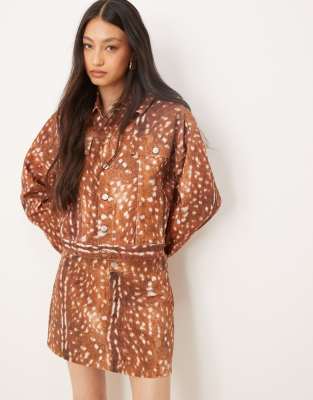 western jacket in deer print denim-Brown