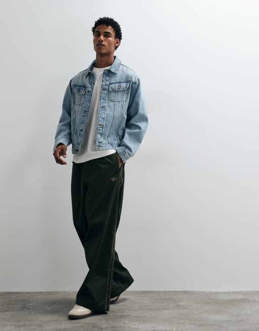 ASOS DESIGN western trucker denim jacket in light wash blue, 2 of 5