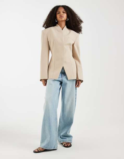 ASOS DESIGN – Wickelblazer in Beige mit hohem Wickelausschnitt - view 1