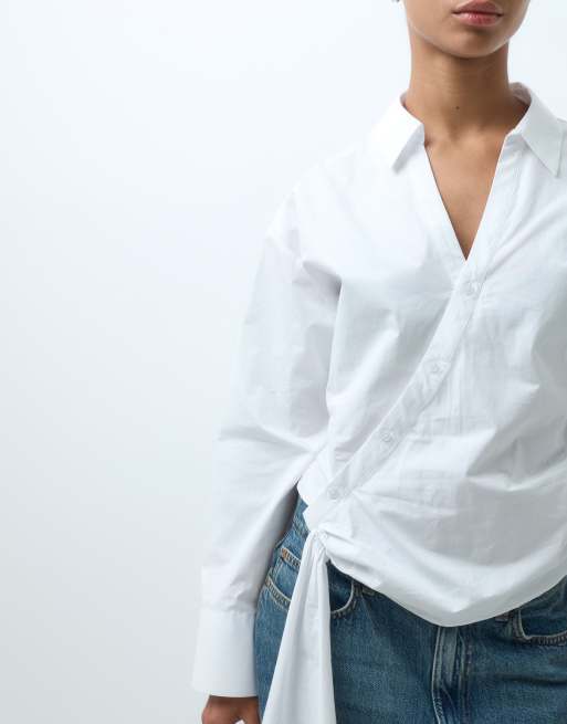 ASOS DESIGN Wickelhemd mit Drapierung in der Taille in Weiß, 5 von 5