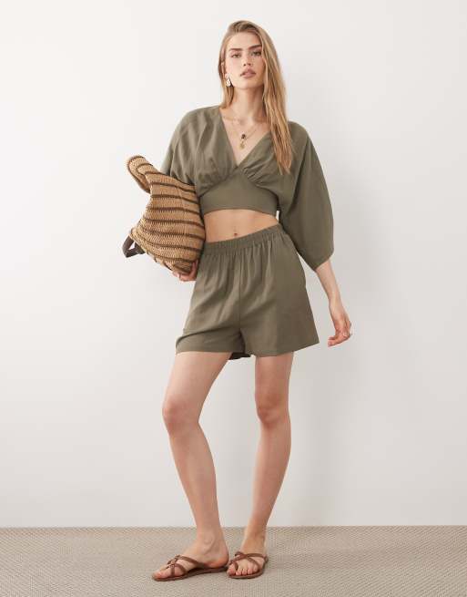 ASOS DESIGN – Wickeloberteil in Salbeigrün mit Fledermausärmeln, Kombiteil , 2 von 4