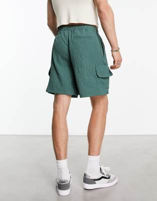 ASOS DESIGN wide textured shorts in mid length in black stripe