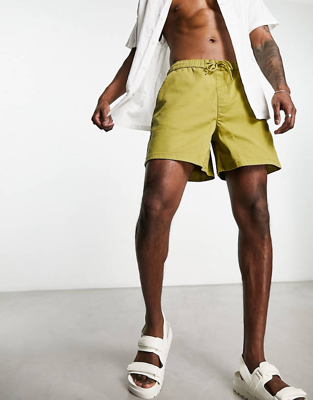 ASOS DESIGN - wide chino shorts in shorter length in khaki