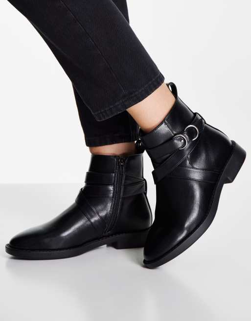 ASOS DESIGN Wide Fit Abby flat boots in black