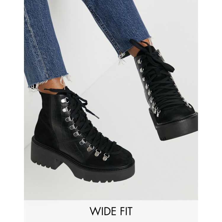 Asos 2025 hiking boots