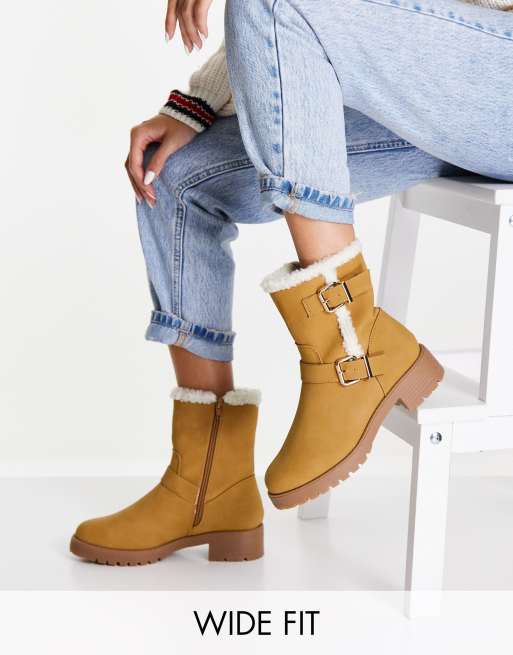 ASOS DESIGN Wide Fit Amber shearling lined pull on hiker boots in camel ASOS