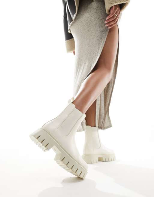 ASOS DESIGN Wide Fit Anthem chunky chelsea boots in off-white, 3 of 4