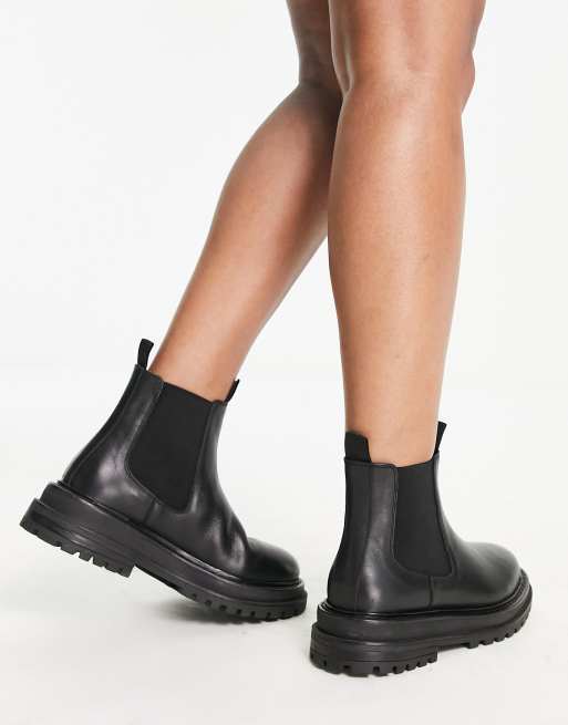 ASOS DESIGN Wide Fit Appreciate leather chelsea boots in black