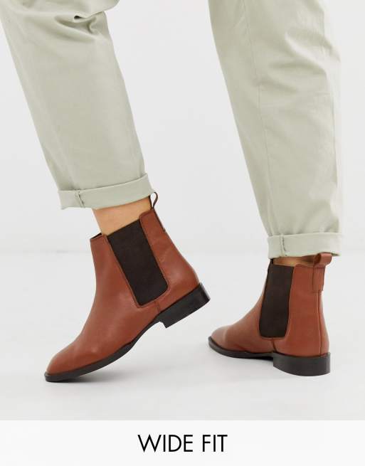 asos design chelsea boots in tan faux suede