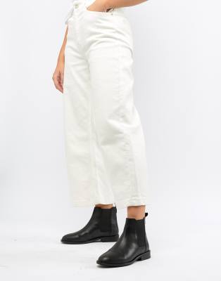 asos aura chelsea boots