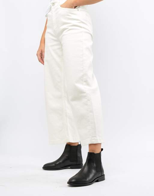 Asos aura hot sale chelsea boots