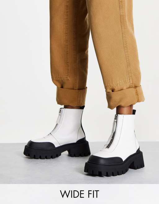 ASOS DESIGN Wide Fit – Autumn – Białe botki z kwadratowymi noskami i zamkiem z przodu