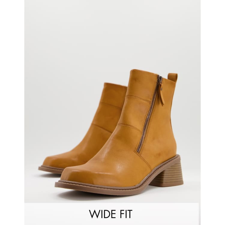 ASOS DESIGN Wide Fit Avery trucker boots in camel ASOS