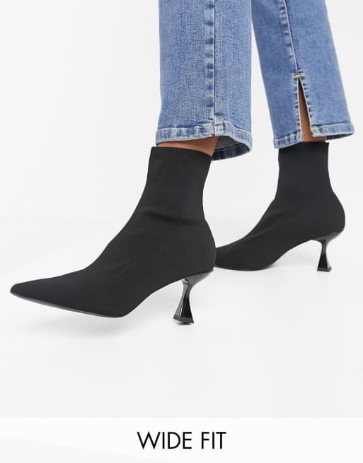 Kitten heel sock store booties