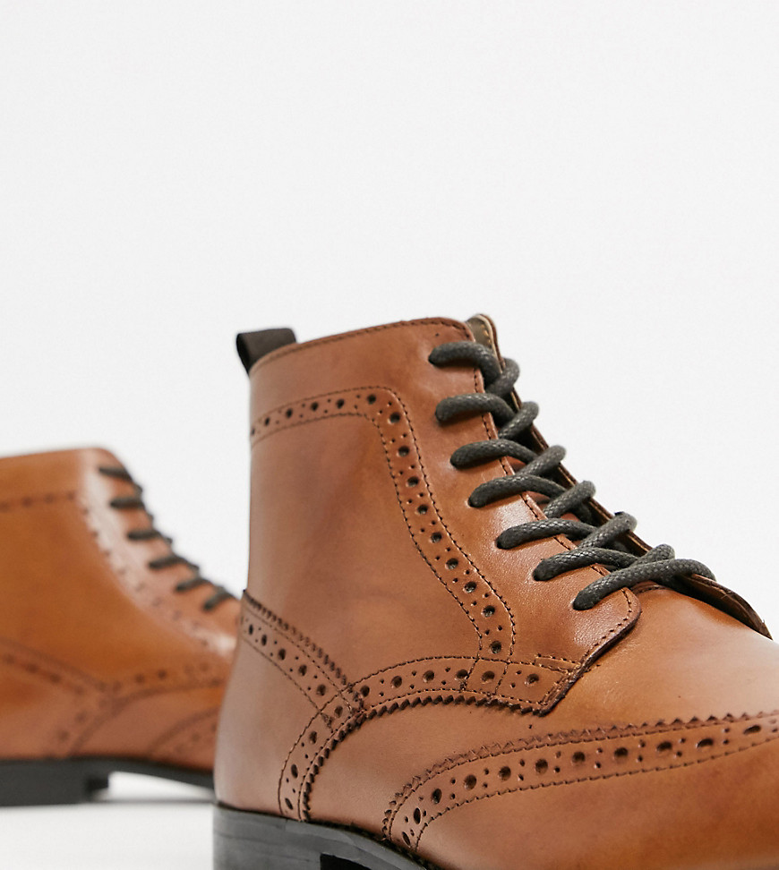 ASOS DESIGN Wide Fit brogue boots in tan leather with natural sole-Brown