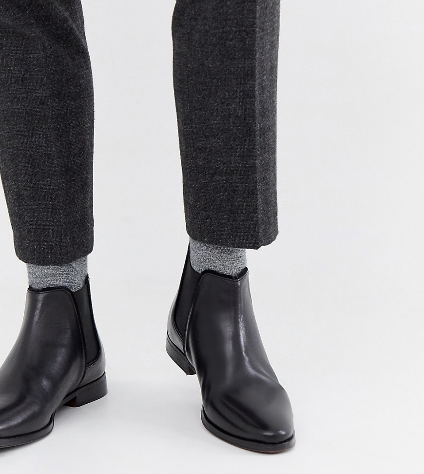 ASOS DESIGN Wide Fit chelsea boots in black leather with black sole