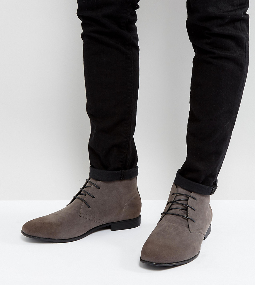 ASOS DESIGN Wide Fit chukka boots in grey faux suede