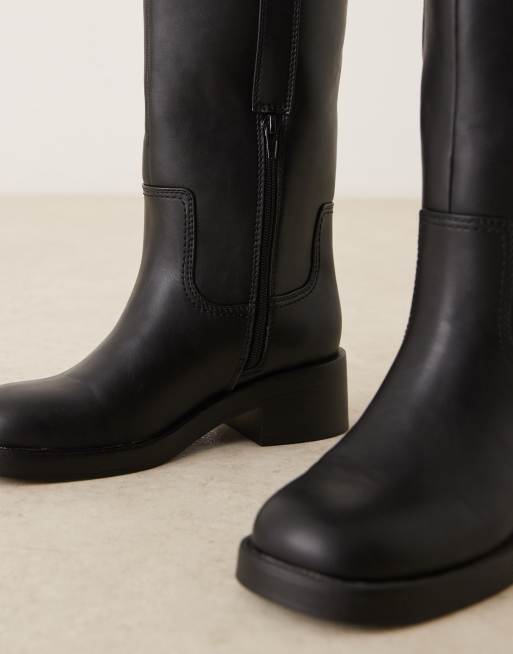 ASOS DESIGN Wide Fit Conan pull on chunky boots in black