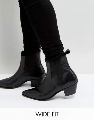 ASOS DESIGN Wide Fit cuban heel western 