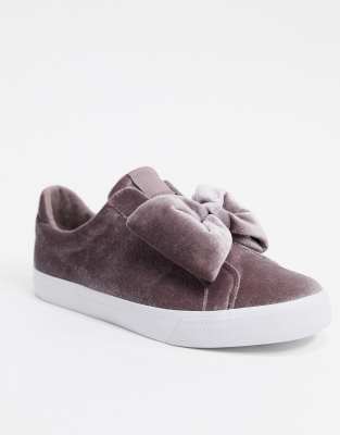 bow slip on sneakers