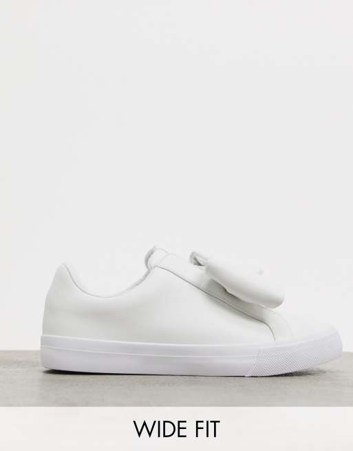 ASOS DESIGN Wide Fit Dekker bow slip on trainers in white